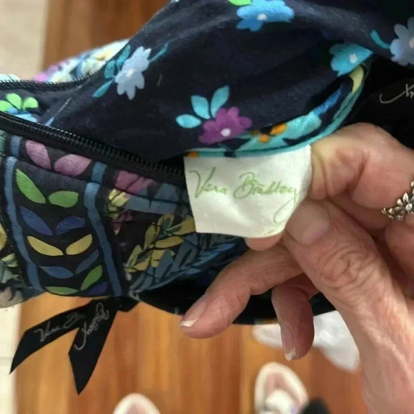 Vera Bradley purse - Picture 5 of 5
